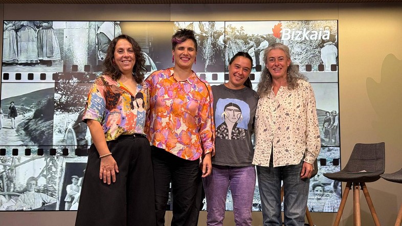 Bizkaiak emakume baserritarrak omendu ditu Landa-eremuko Emakumeen Munduko Egunean